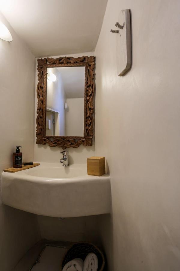 Exi Castle Suites Emporio  Екстер'єр фото